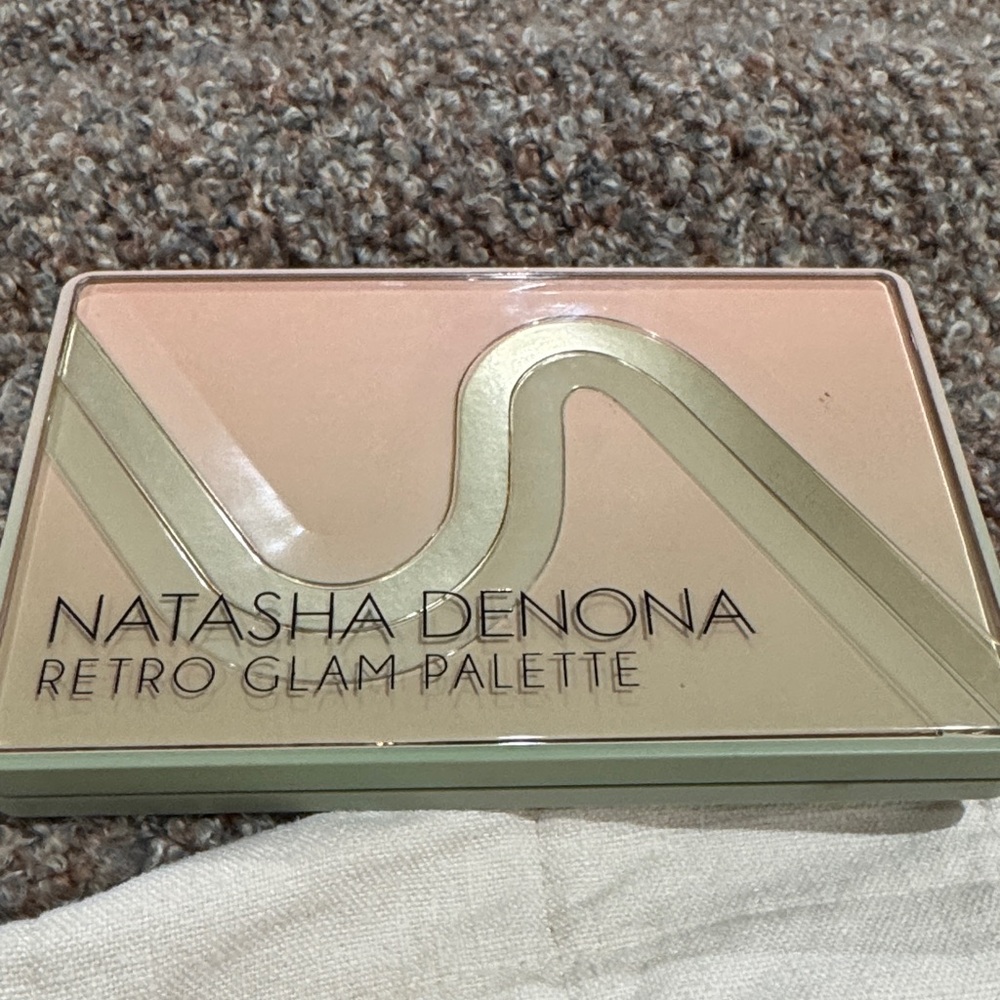 Natasha Denona Retro Glam Palette - Pink and Gold